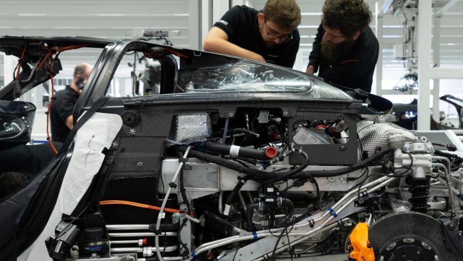 مکمل خودرو توربو